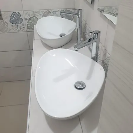 Eolie House Homestay