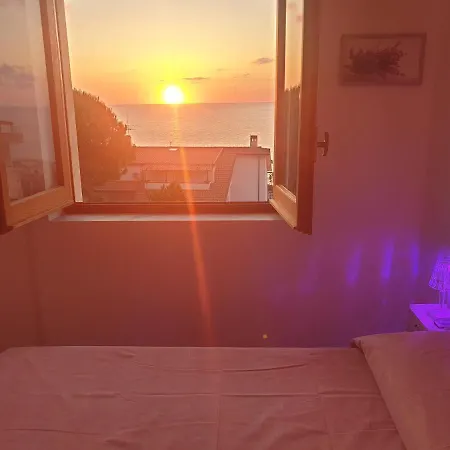 Eolie House *