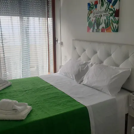 Eolie House Homestay *