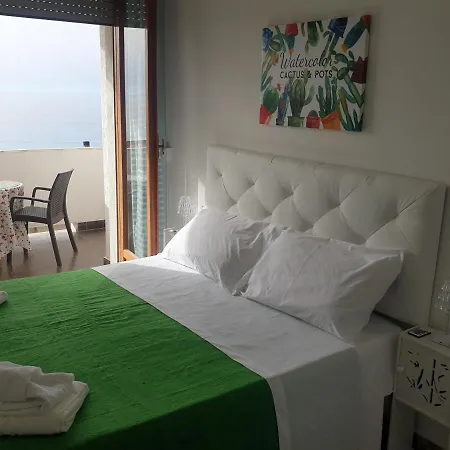 Eolie House Homestay