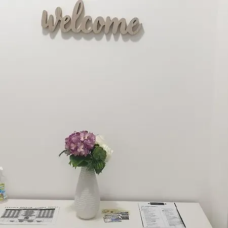 Eolie House Проживание в семье