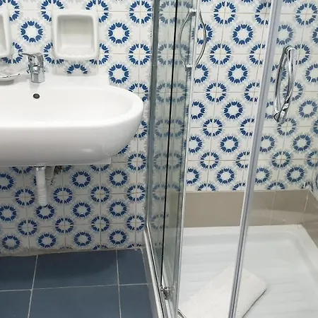 Eolie House Проживание в семье *