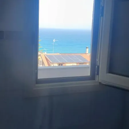 Eolie House - Sea View Alloggio in famiglia