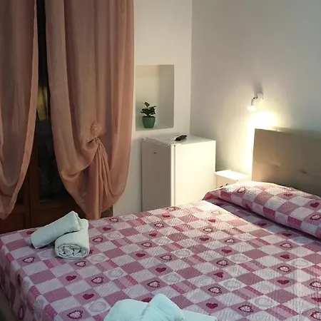 Eolie House Homestay Tropea
